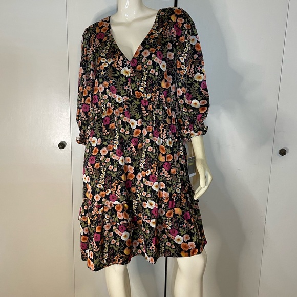 Melonie Dresses & Skirts - Black Floral Printed Mini Dress Size 20W NWT